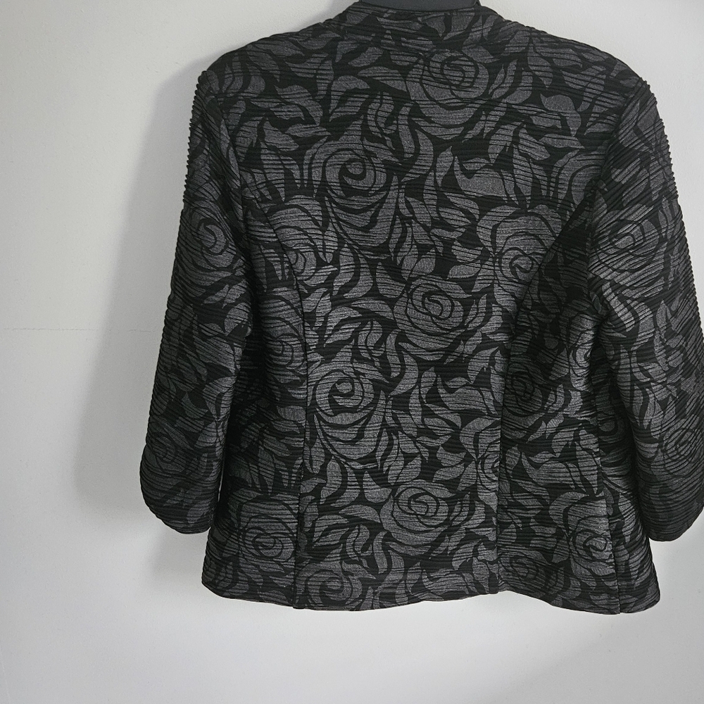 Joseph Ribkoff Blazer Gray Black Jacquard Rose Pattern Jacket - Picture 5 of 7